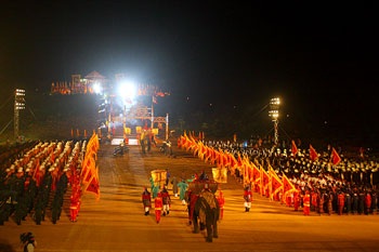 Tái hiện lễ đăng quang của Hoàng đế Quang Trung - 13 Tái hiện lễ đăng quang của Hoàng đế Quang Trung - 13