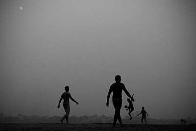 Adam và trái bóng - 5 Adam và trái bóng - 5