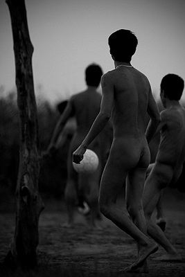 Adam và trái bóng - 6 Adam và trái bóng - 6