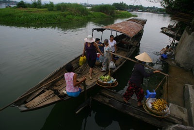 Đập Đá: Sáng - trưa - chiều - tối  - 1