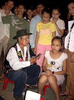 Những “lễ hội” bình dân hút khách tại Festival Huế 2008 - 1 Những “lễ hội” bình dân hút khách tại Festival Huế 2008 - 1