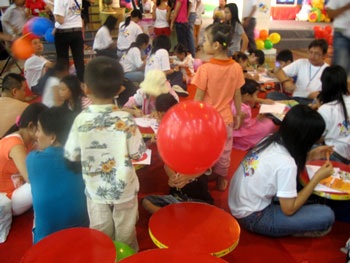 Nô nức vui chơi ngày 1/6 - 2