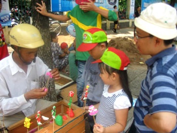 Nô nức vui chơi ngày 1/6 - 3