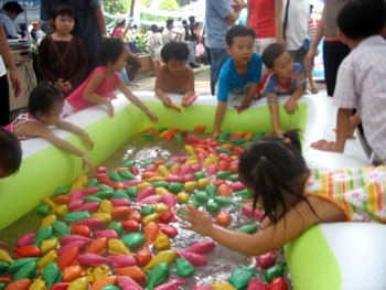 Nô nức vui chơi ngày 1/6 - 6