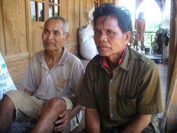 Người Vân Kiều vác tăng vào trận chiến - 1 Người Vân Kiều vác tăng vào trận chiến - 1