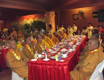 Đại lễ Vu Lan - Đại tiệc buffet chay miễn phí - 2 Đại lễ Vu Lan - Đại tiệc buffet chay miễn phí - 2