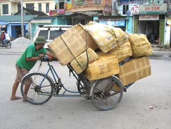 Huế: Ngật ngưỡng xích lô - 1