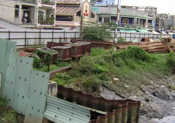 Nhiêu Lộc - Thị Nghè: Kênh bao giờ mới xanh? - 1 Nhiêu Lộc - Thị Nghè: Kênh bao giờ mới xanh? - 1