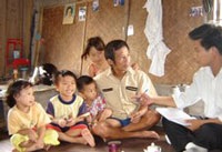 Làng bán máu ven sông Đáy - 1 Làng bán máu ven sông Đáy - 1