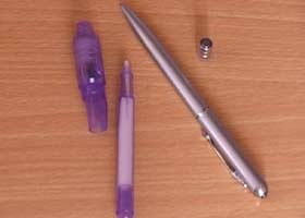 Bút "ma thuật" đã "tàng hình"?  - 2