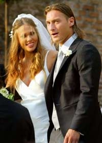 Đám cưới đẹp của “hoàng tử” Totti - 7 Đám cưới đẹp của “hoàng tử” Totti - 7