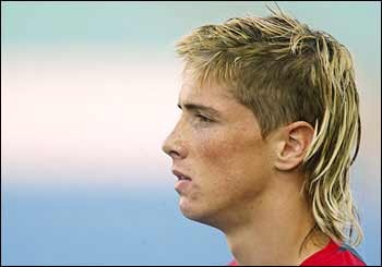 10 ngôi sao có mái tóc xấu nhất - 1