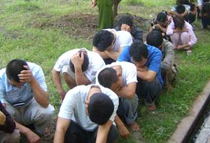 Hệ luỵ từ cờ bạc ngày Xuân - 1 Hệ luỵ từ cờ bạc ngày Xuân - 1