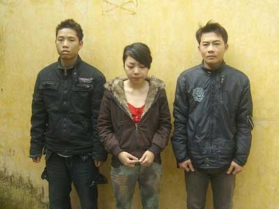 Những cặp tình nhân vùi đời sau song sắt - 1 Những cặp tình nhân vùi đời sau song sắt - 1