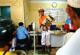 Những đứa trẻ không được lớn - 1 Những đứa trẻ không được lớn - 1