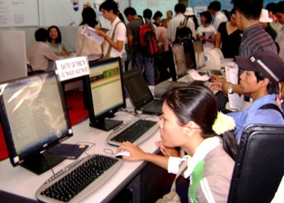 Tạo việc làm cho hơn 1.700 lao động  - 1