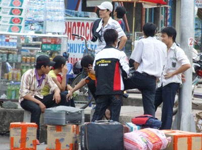 Hành trình về Tết sớm của công nhân - 4 Hành trình về Tết sớm của công nhân - 4