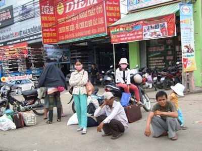 Hành trình về Tết sớm của công nhân - 5 Hành trình về Tết sớm của công nhân - 5