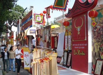 Nhộn nhịp những phố ông đồ  - 2