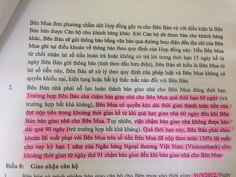 Dolphin Plaza "bẫy" khách để "tránh" chịu lãi khủng? - 1 Điều khoản hợp đồng nêu rõ việc tính lãi suất trong trường hợp chậm bàn giao nhà