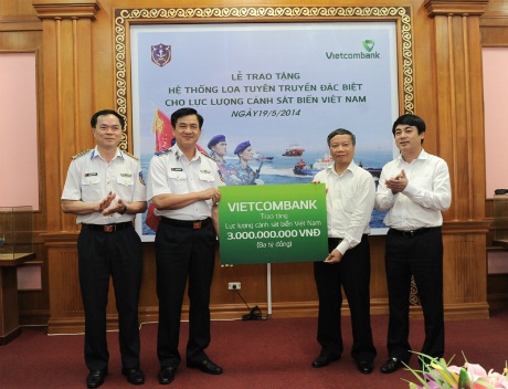 Cảnh sát biển được hỗ trợ “sức mạnh âm thanh” - 1 Lực lượng cảnh sát biển được trao tặng hệ thống loa hiện đại