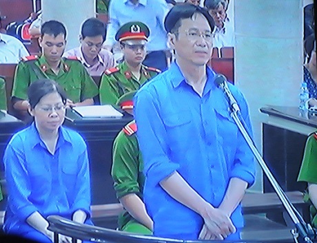 Bầu Kiên bị cách ly với 3 bị cáo khác trong phiên tòa chiều 22/5