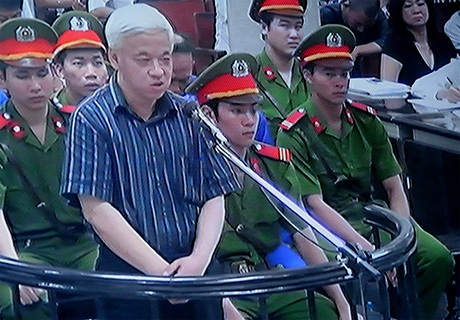 Cuộc đối đáp dài hơi của “bầu” Kiên với Viện kiểm sát - 1 Nguyễn Đức Kiên đã có cuộc đối đáp về các hành vi bị truy tố của mình