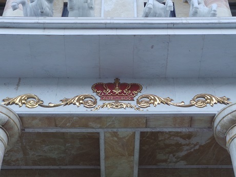 Sững sờ với “biệt thự đá” trăm tỷ tại Hà Nội - 5 Tượng nữ thần trong thần thoại được tạc tại làng đá Non Nước thuộc Ngũ Hành Sơn (Đà Nẵng)