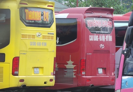 Lộ diện bến xe ngầm "khủng" hoạt động sát vách bến xe Mỹ Đình - 4 Hàng loạt xe khách hoạt động trong khu đất 18 Phạm Hùng