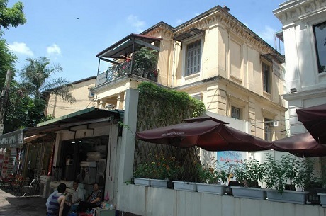 Ngôi biệt thự này rộng tới 400m2