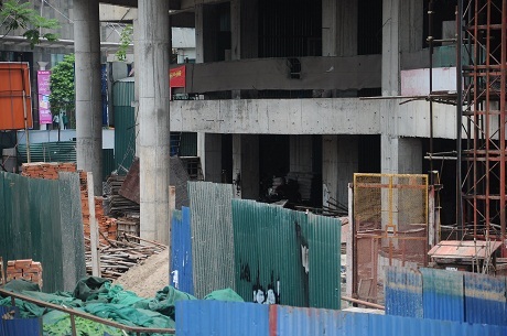 Trung tâm thương mại đắp chiếu lâu năm trên đất vàng Thủ đô