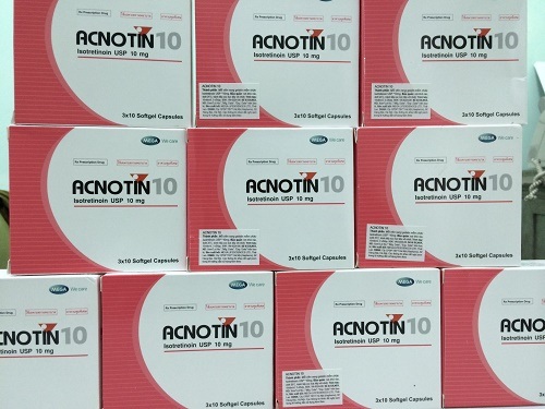 Thuốc Acnotin 10 giả bị thu giữ