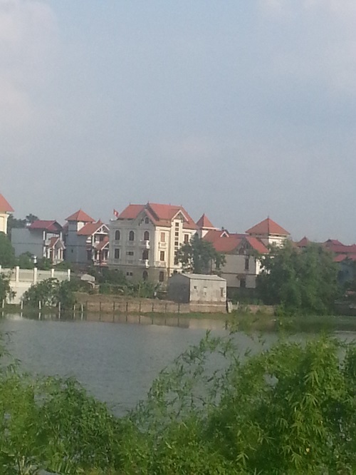 Khu nhà cao tầng trên đất nông nghiệp