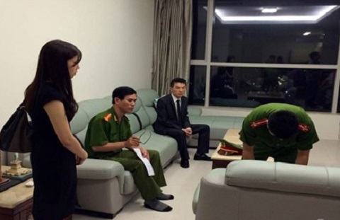 Cận cảnh kho tiền tỉ khi bắt giữ sàn vàng Khải Thái - 3 Cơ quan điều tra tiến hành khám xét trụ sở của Công ty Khải Thái