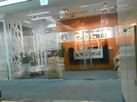 Cận cảnh kho tiền tỉ khi bắt giữ sàn vàng Khải Thái - 1 Cận cảnh kho tiền tỉ khi bắt giữ sàn vàng Khải Thái