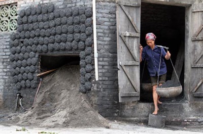 Không thể tăng thuế với than vì nỗi lo đẩy giá điện - 1 Không thể tăng thuế với than vì nỗi lo đẩy giá điện - 1