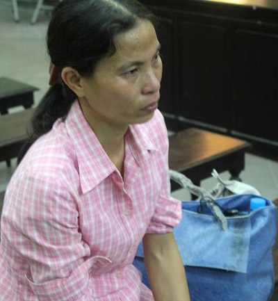 Tiếp tân nhà nghỉ trá hình lĩnh án sau 12 năm bỏ trốn - 1 Tiếp tân nhà nghỉ trá hình lĩnh án sau 12 năm bỏ trốn - 1