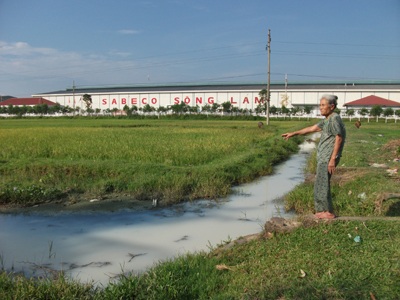 Khu kinh tế, làng nghề: nộp 1 đồng, chi 5 đồng khắc phục ô nhiễm - 2 Khu kinh tế, làng nghề: nộp 1 đồng, chi 5 đồng khắc phục ô nhiễm - 2
