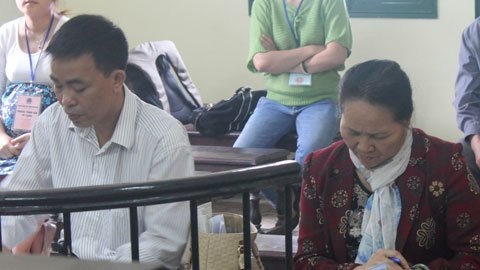 Bà chủ khách sạn Hữu Nghị thoát án trộm cước viễn thông - 1 Bà chủ khách sạn Hữu Nghị thoát án trộm cước viễn thông - 1