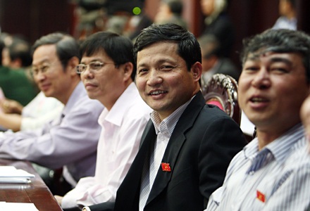 QH “quyết” danh sách nhân sự giúp việc UB Thường vụ - 1 QH “quyết” danh sách nhân sự giúp việc UB Thường vụ - 1