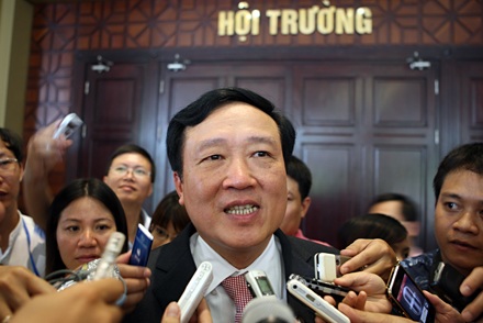 Viện trưởng VKSND tối cao: “Tôi không nghĩ mình là người ngoại đạo” - 1 Viện trưởng VKSND tối cao: “Tôi không nghĩ mình là người ngoại đạo” - 1