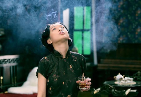 Đại biểu Quốc hội sôi nổi tranh luận cảnh... diễn viên hút thuốc - 1 Đại biểu Quốc hội sôi nổi tranh luận cảnh... diễn viên hút thuốc - 1