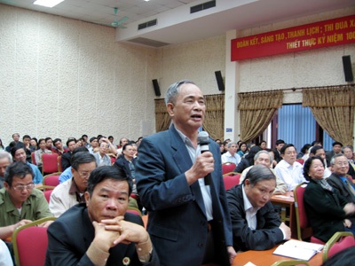 Tiếp tục làm rõ tư cách đại biểu của bà Đặng Thị Hoàng Yến - 1 Tiếp tục làm rõ tư cách đại biểu của bà Đặng Thị Hoàng Yến - 1
