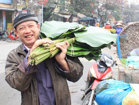 “Thấp thoáng” những nồi bánh chưng nơi góc phố Hà Nội - 2 “Thấp thoáng” những nồi bánh chưng nơi góc phố Hà Nội - 2
