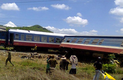 Khẩn trương làm rõ nguyên nhân vụ lật tàu ở Bình Thuận - 1 Khẩn trương làm rõ nguyên nhân vụ lật tàu ở Bình Thuận