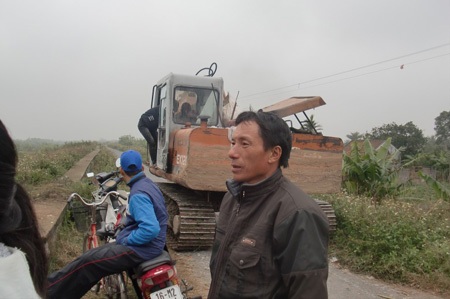 Vụ cưỡng chế tại Hải Phòng: Thành phố không nên “thuyết minh” cho huyện - 1 Vụ cưỡng chế tại Hải Phòng: Thành phố không nên “thuyết minh” cho huyện - 1