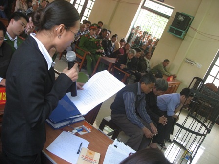 "Cấm cửa" làm luật sư với người phạm tội nặng sau ra tù - 1 Cấm cửa làm luật sư với người phạm tội nặng sau ra tù