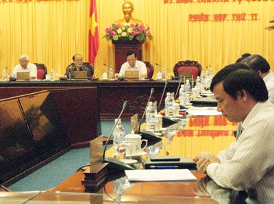 Tham nhũng lĩnh vực ngân hàng tăng cao, gây hậu quả nghiêm trọng - 1 Báo cáo phòng chống tham nhũng được UB Thường vụ cho ý kiến trước khi trình QH kỳ họp tới.