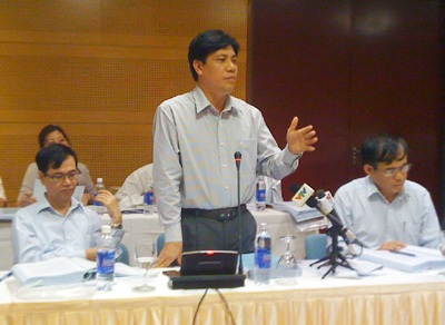 Hạn chế "tự tung tự tác" để chặn tham nhũng đất đai - 2 Đại biểu Trần Du Lịch: Quy định đất đai thuộc sở hữu toàn dân vẫn thường bị... đánh lận.