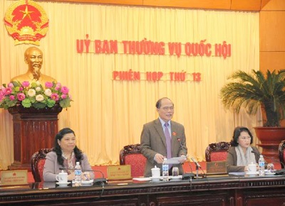 Chủ tịch QH: Bỏ phiếu phải chống được “vận động”, chạy tín nhiệm - 1 Chủ tịch QH Nguyễn Sinh Hùng: Cần quy định yêu cầu cán bộ từ chức khi không đủ tín nhiệm.